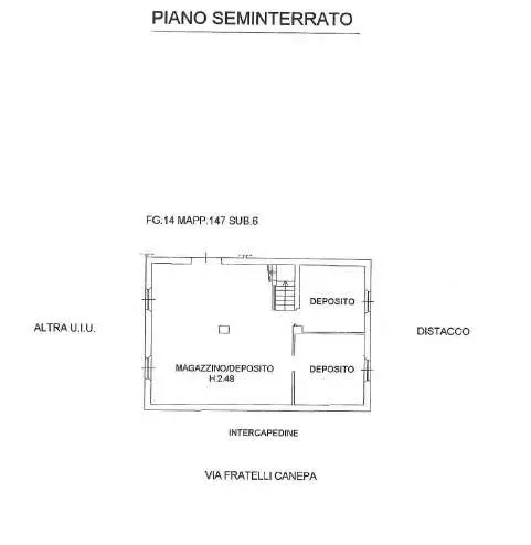 Magazzino via Fratelli Canepa 48, Serra Riccò