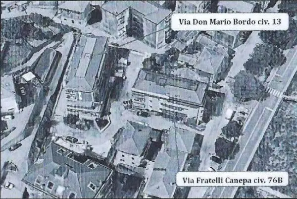 Magazzino via Fratelli Canepa 48, Serra Riccò