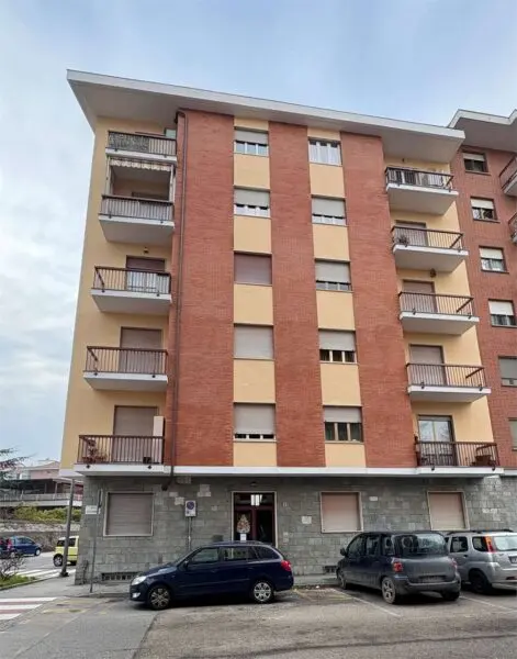 Appartamento via Volturno 1, Rivoli