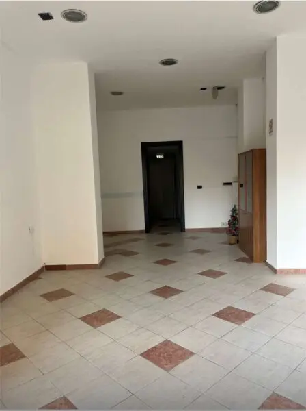 Negozio via Po 24b, Rivoli