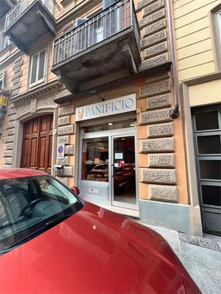 Negozio via Gioberti 54, Torino