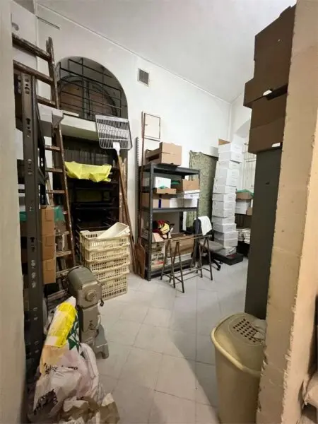Negozio via Gioberti 54, Torino