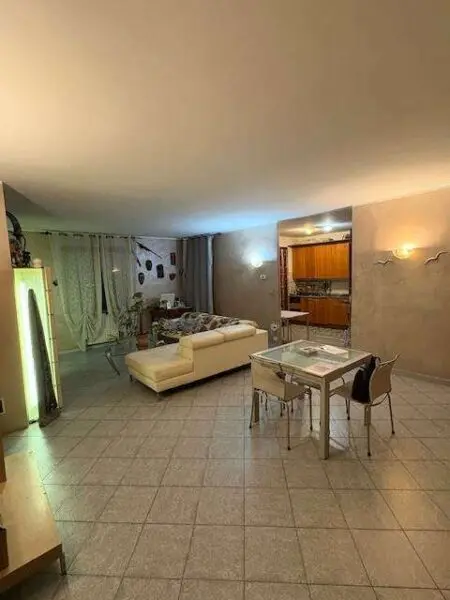 Appartamento via Pellice 64/a, Rivoli