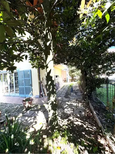 Villa via Rivoli 36, Rosta