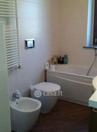 Villa strada Romana, Caselette