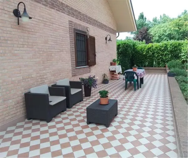 Villa strada Romana, Caselette
