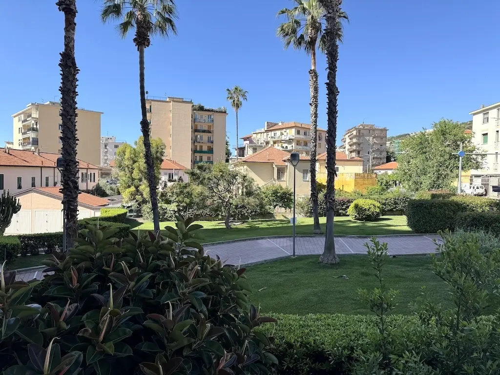 Immagine per Quadrilocale in vendita a Taggia via Aurelia Ponente 77