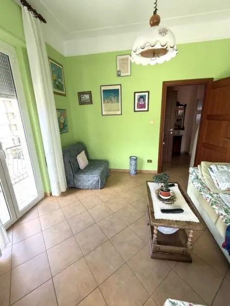 Quadrilocale via Aurelia Ponente 77, Taggia