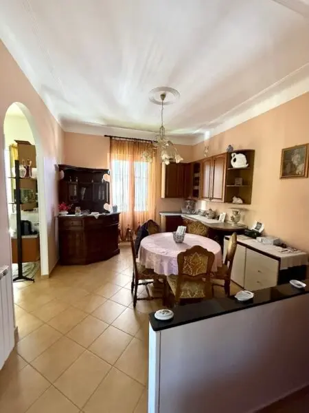 Quadrilocale via Aurelia Ponente 77, Taggia