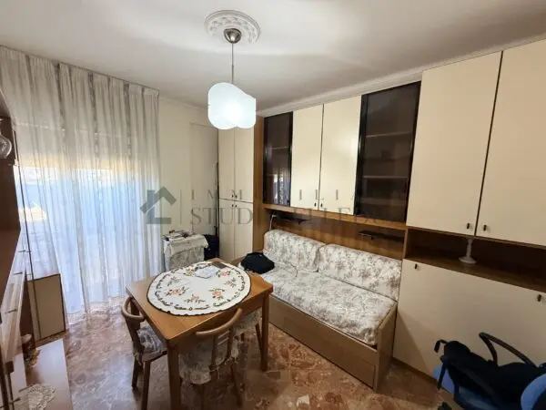 Bilocale via Napoli 244, Bari