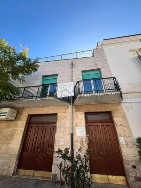 Palazzo - Stabile 25, Sannicandro Di Bari