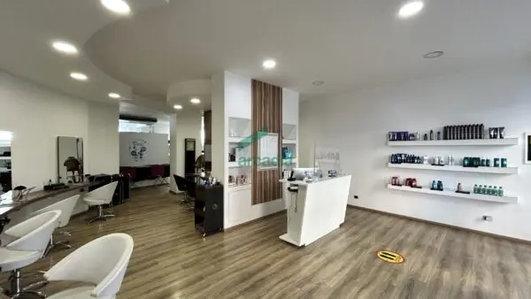 Locale Commerciale via Luigi Ricchioni 17, Picone, Bari