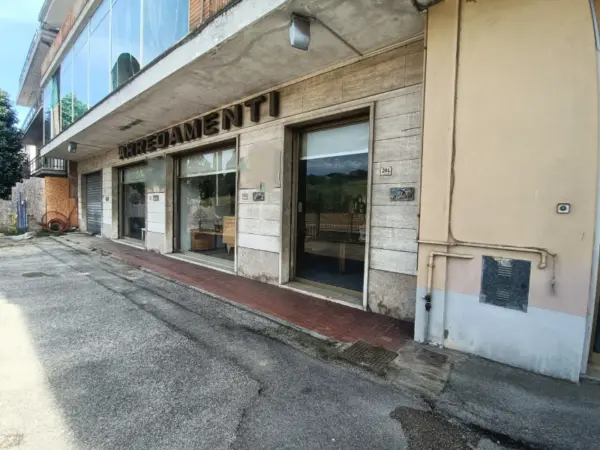 Palazzo - Stabile via Salaria 200, Monsampolo Del Tronto