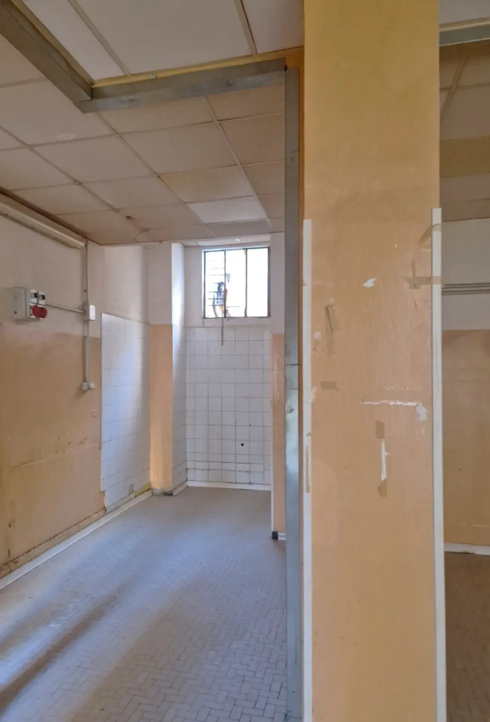 Immagine per Locale commerciale in vendita a San Benedetto del Tronto via Puglia