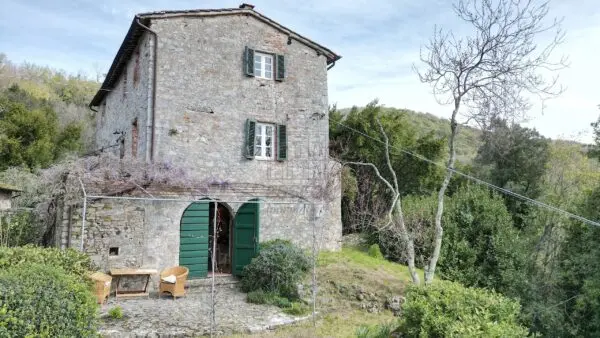 Casale 11/A, Lucca