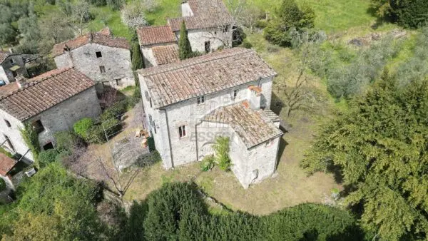 Casale 11/A, Lucca