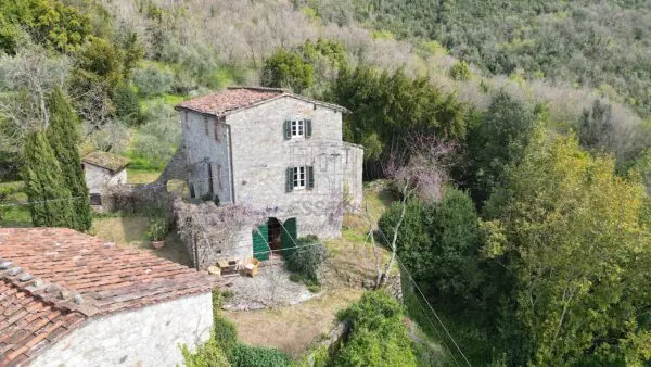 Casale 11/A, Lucca