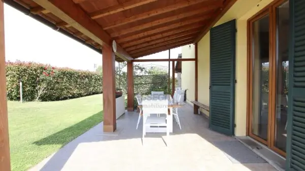 Villa via Lombarda Lammari 293, Capannori