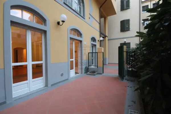 Monolocale via Arcivescovato, Centro Storico, Lucca