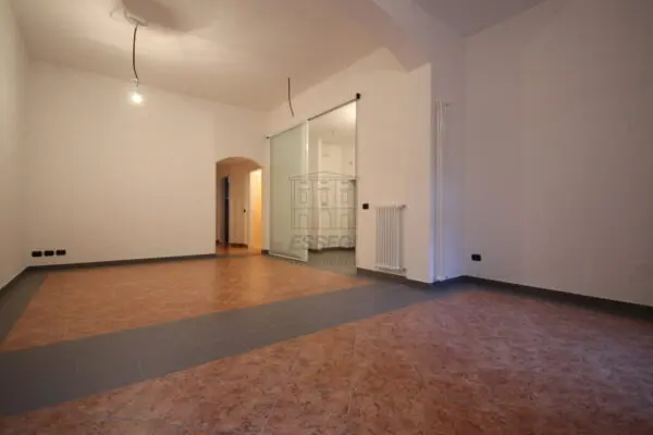 Monolocale via Arcivescovato, Centro Storico, Lucca