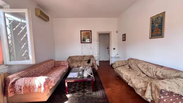 Villa Trifamiliare via Del Fortino, Camaiore
