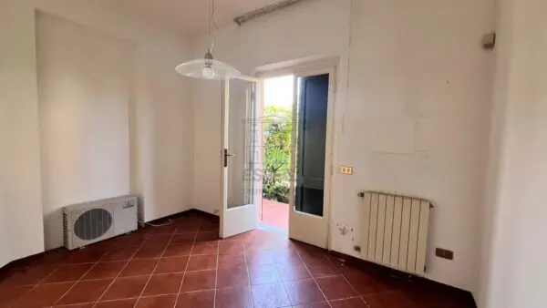 Villa Trifamiliare via Del Fortino, Camaiore