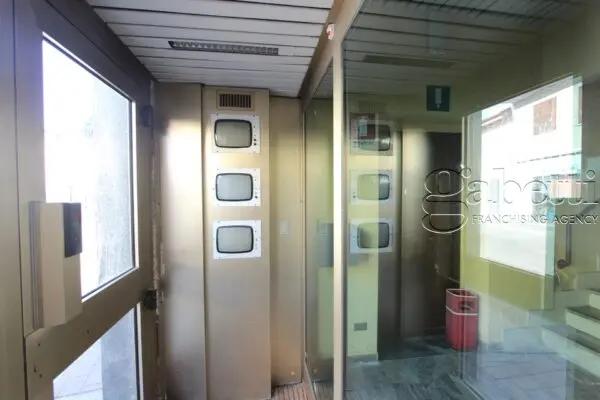 Immagine per Internet Point in vendita a Pregnana Milanese via Roma