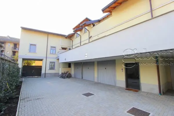 Bilocale viale Villoresi, Nerviano