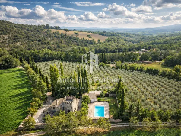 Casale via Frazione Castelrinaldi, Todi