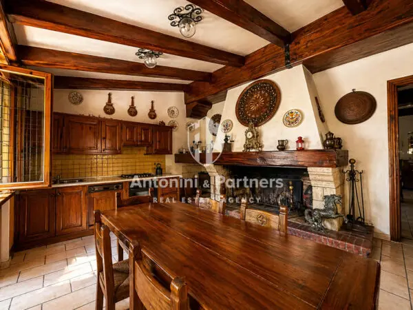 Casale via Frazione Castelrinaldi, Todi