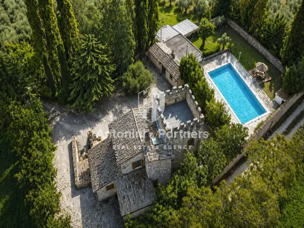 Casale via Frazione Castelrinaldi, Todi