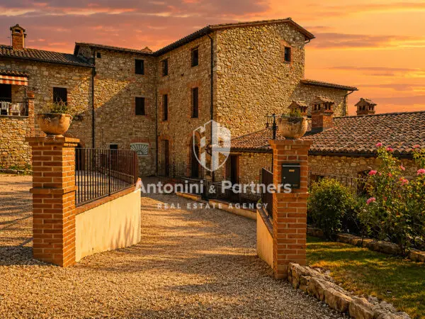Casale via Frazione Montemolino Todi, Todi