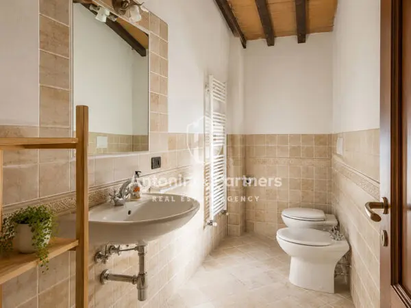 Casale via Frazione Montemolino Todi, Todi
