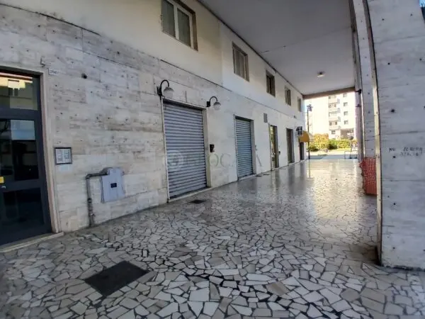 Immagine per Locale commerciale in affitto a La Spezia via Vittorio Veneto 294