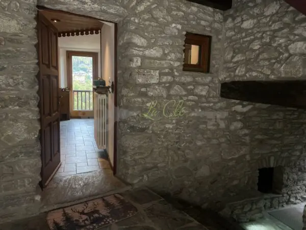Trilocale via San Giocondo, Courmayeur