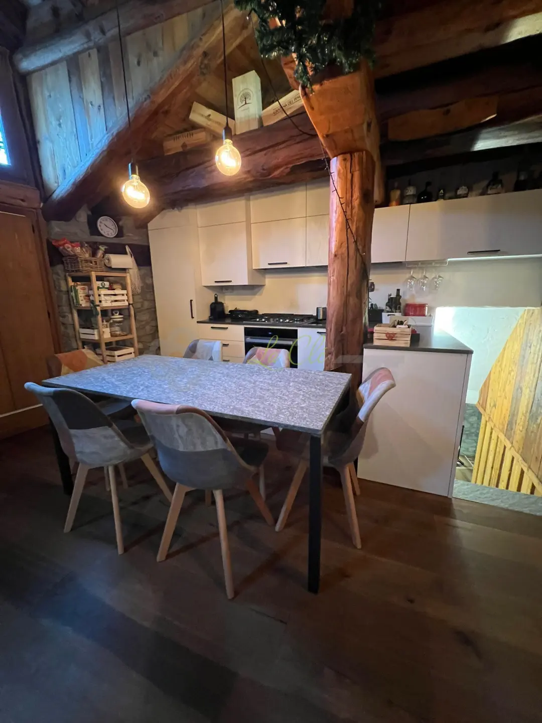 Immagine per Quadrilocale in vendita a Courmayeur via Trou Des Romains 9