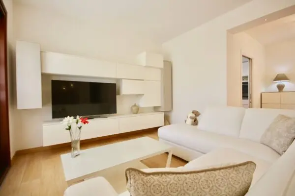 Villa via Ruinadas 18a, Olbia