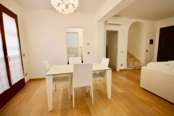 Villa via Ruinadas 18a, Olbia