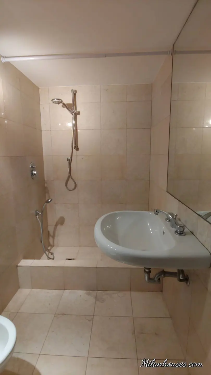 Immagine per Appartamento in affitto a Milano Via Alserio 1