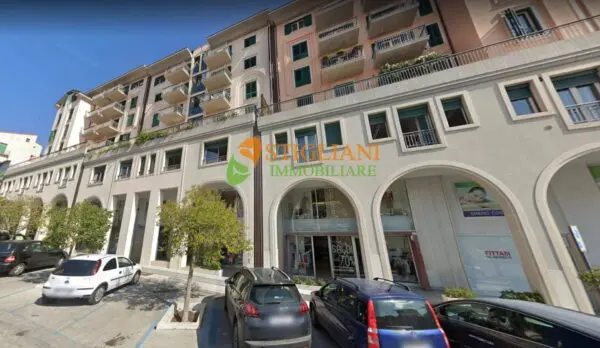 Locale Commerciale via Gazzani, Campobasso