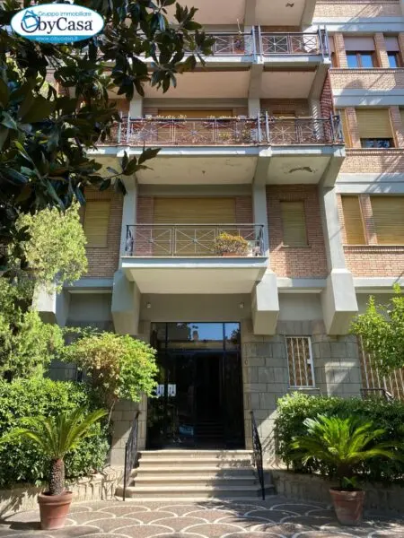 Appartamento via Luigi Lilio, Roma
