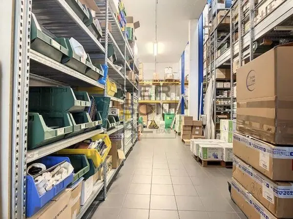 Capannone Industriale via, Trento