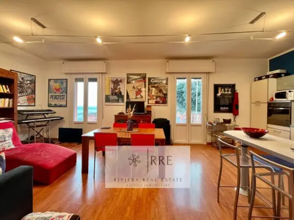 Appartamento via Colla Micheri, Tovo San Giacomo
