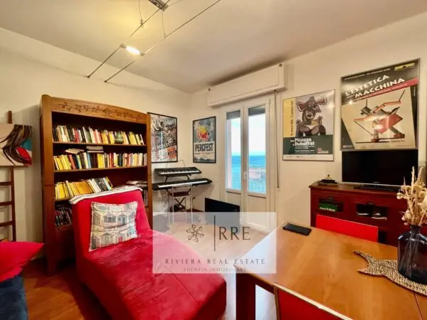 Appartamento via Colla Micheri, Tovo San Giacomo