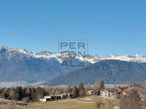 Appartamento via Smarano, Ton
