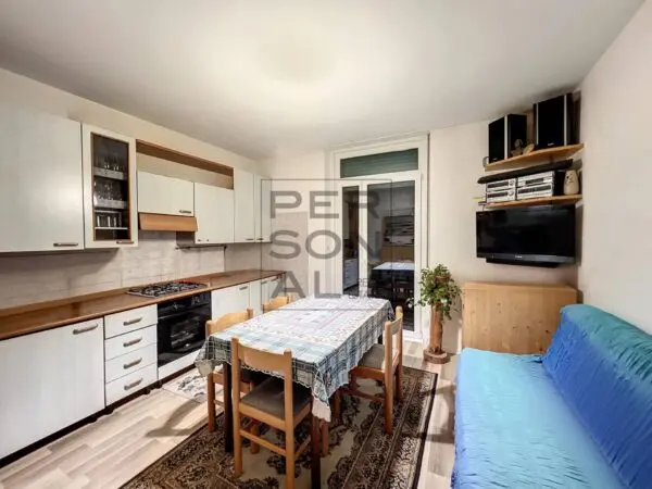 Appartamento via Albiano, Albiano