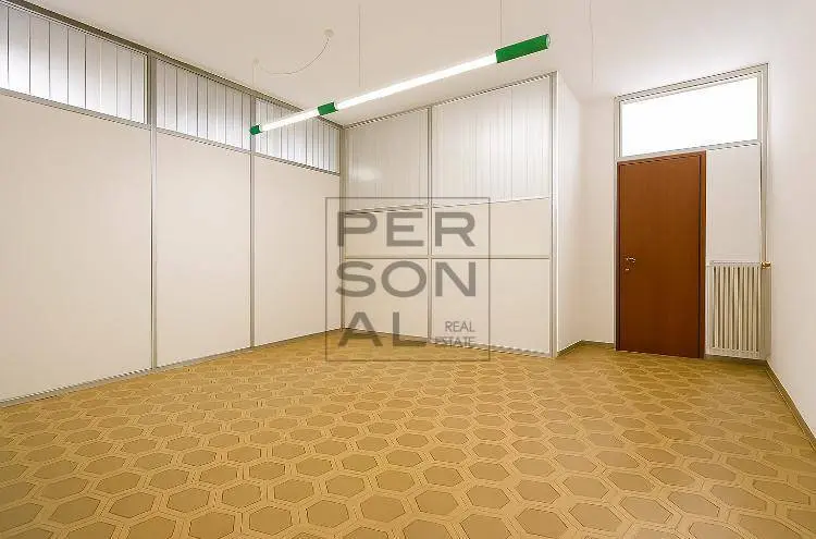 Immagine per Ufficio in affitto a Trento  