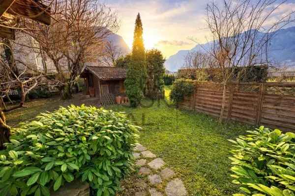 Casa Semindipendente via Salorno, Velturno