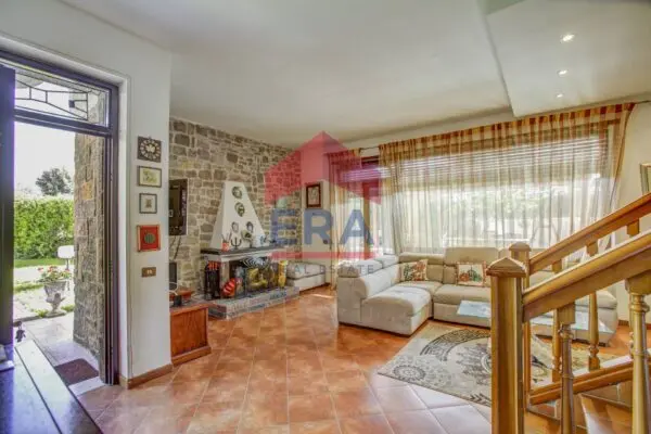 Villa viale Piave 10, Ardea
