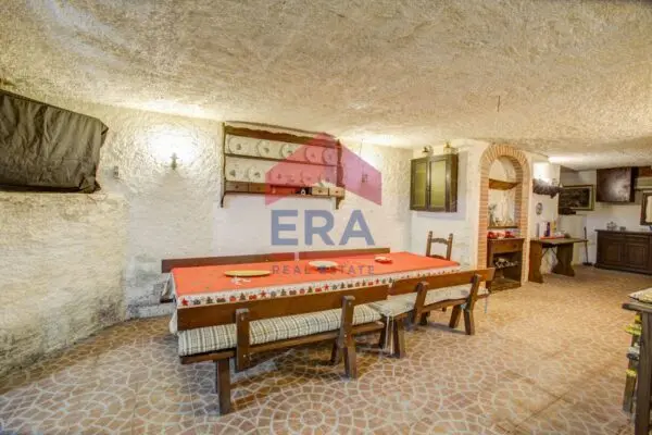 Villa viale Piave 10, Ardea